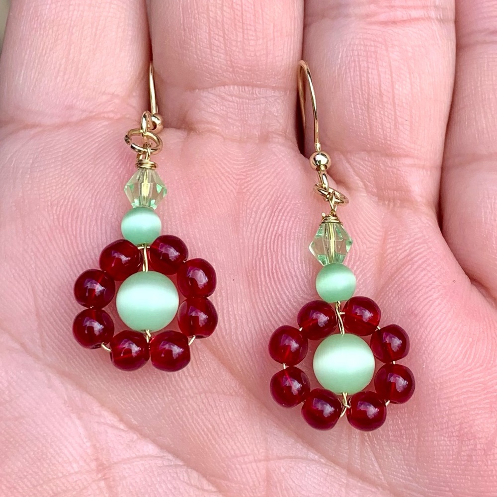 ❤️5/$15 Swarovski Crystal and Glass Flowers Beaded Handcrafted Earrings